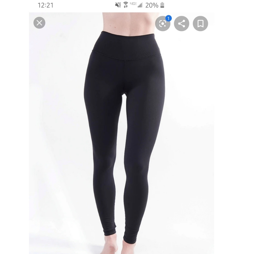 P'tula Taylor Leggings in BLACK in 28in Inseam